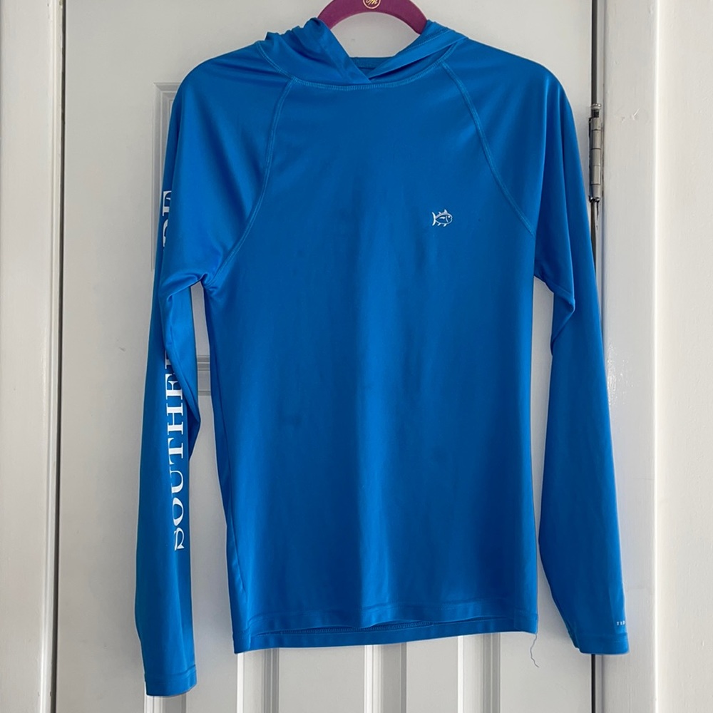 Southern Tide Beach/shade shirt Excellent condition!